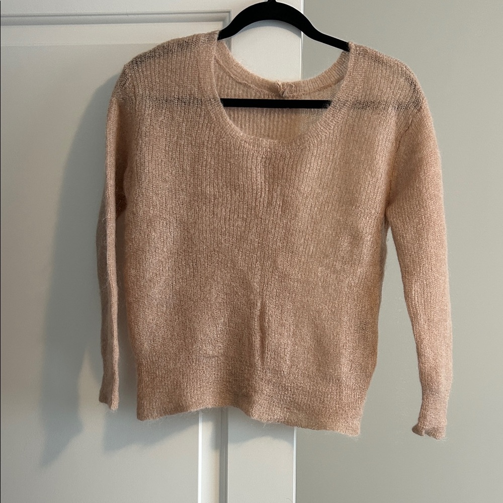 Mason de Reefur Women's Tan Scoop Neck Sweater
